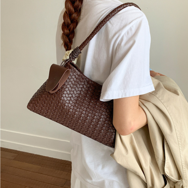 Classic Versatile Shoulder Bag For Women