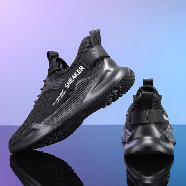 Men’s Air Lift Mesh Height-Boost Runner Shoes