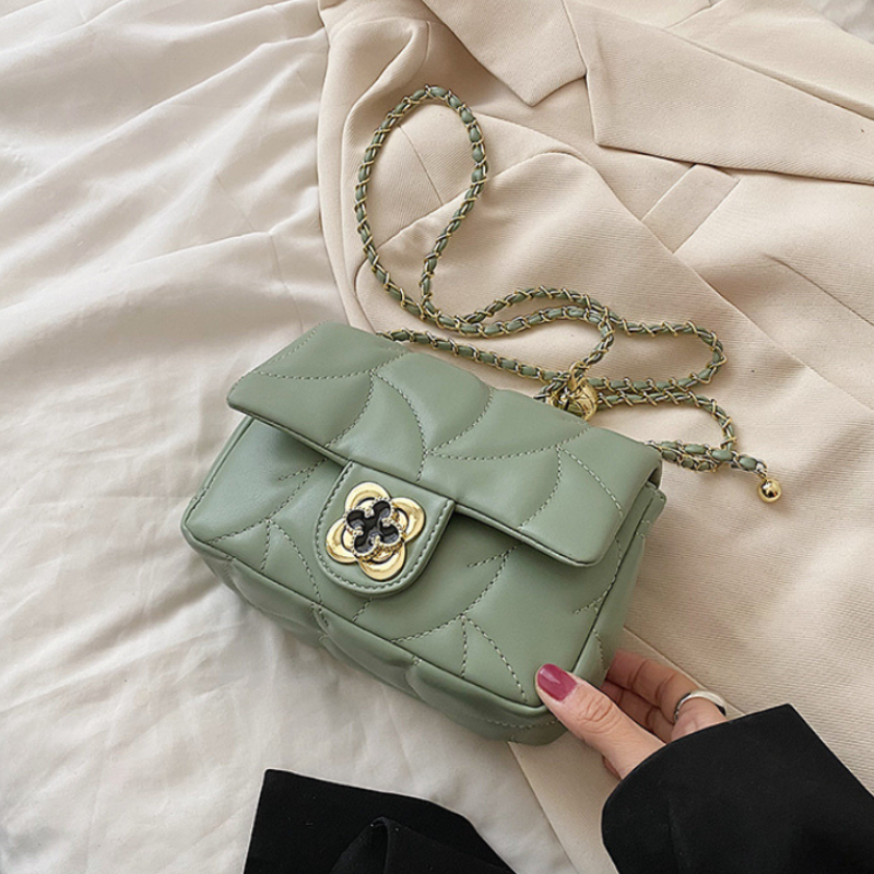 Summer Luxe Versatile Shoulder Bag