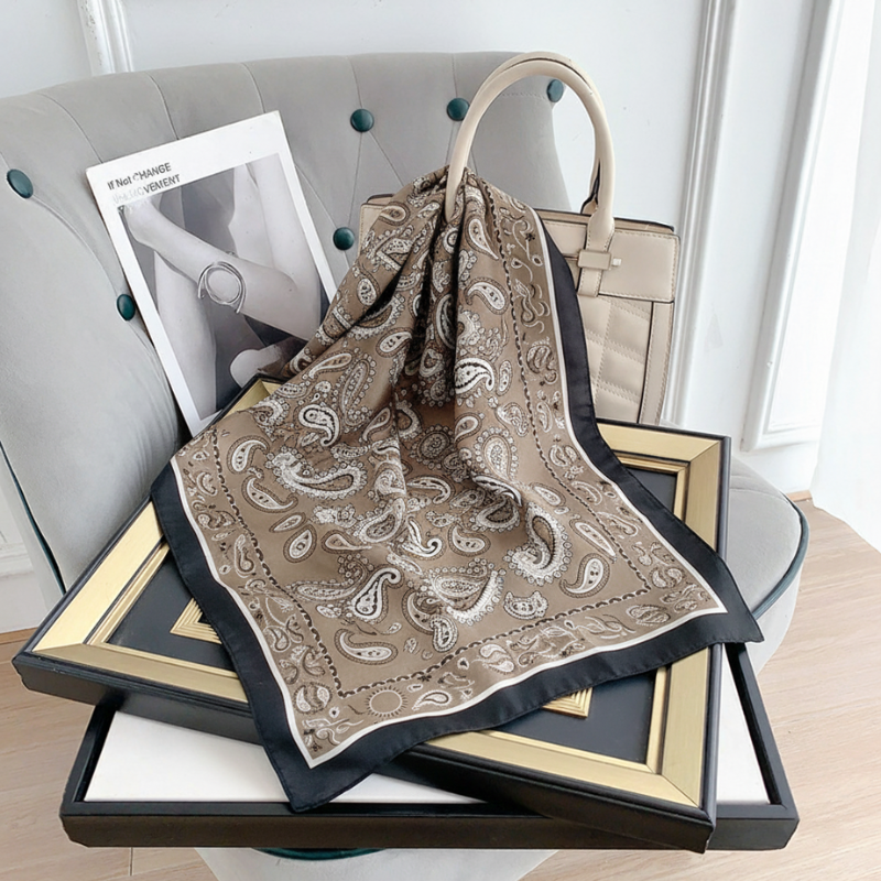 Heritage Bloom Scarf