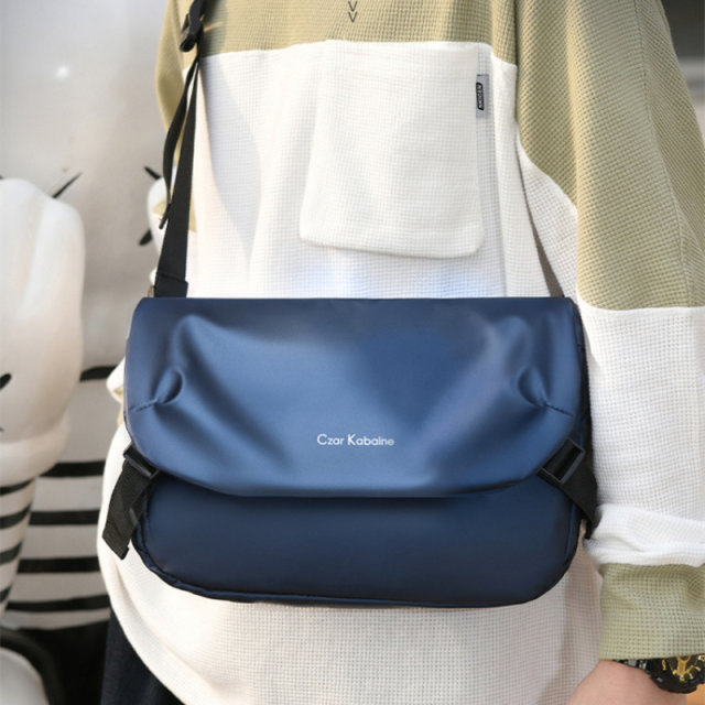 Trendy Oxford Cloth Men's Outdoor Messenger Bag