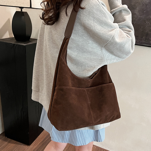Elegant Graceful Arc Shoulder Bag