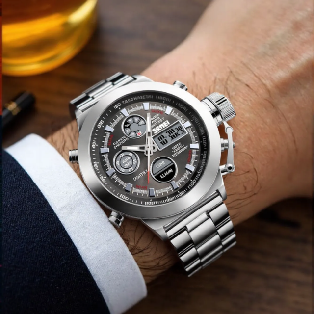 Men's Steel Strap Waterproof Sports Watch