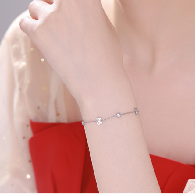 Elegant Zircon Bow Geometric Bracelet