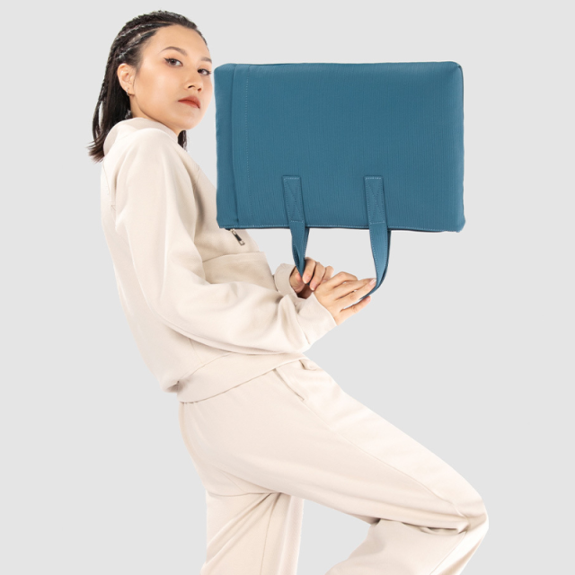 Slim Splash-Proof Casual Laptop Bag