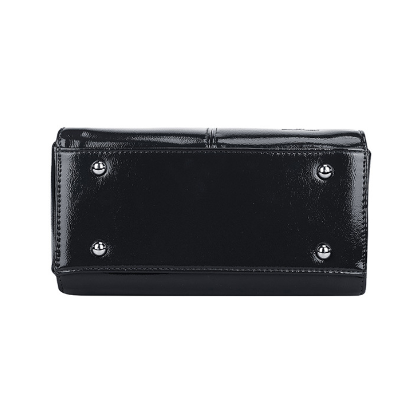 Aura Luxe Oiled Leather Handbag