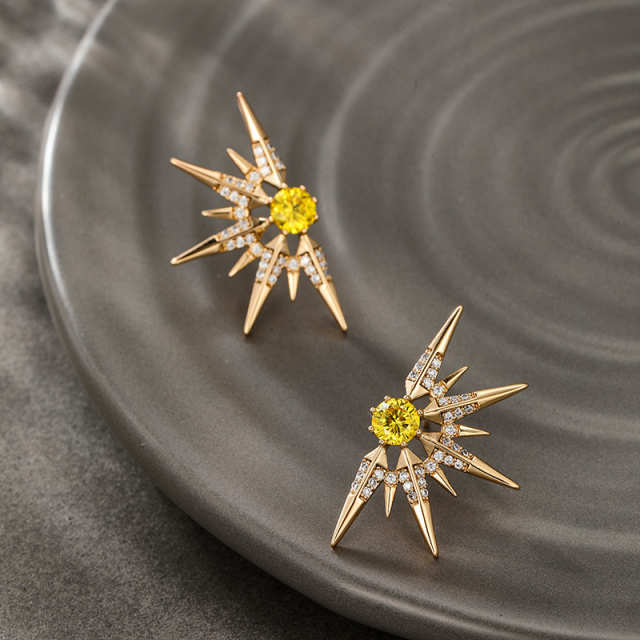 High-End Radial Design Light Luxury Earrings