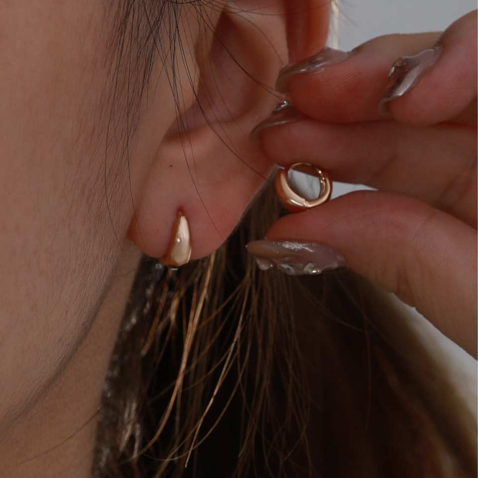 Petite Circle Earrings