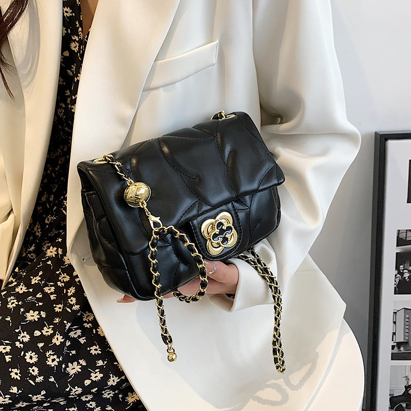 Summer Luxe Versatile Shoulder Bag