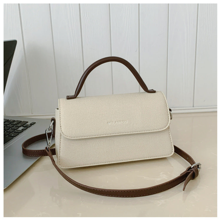 Signature Square Women’s Shoulder Bag
