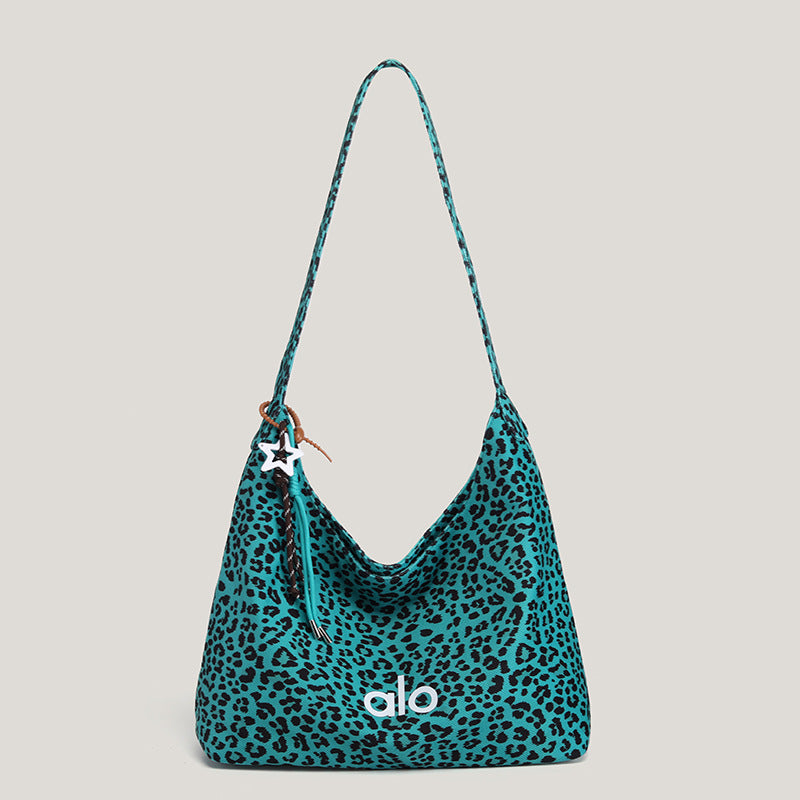 Retro Leopard Print Women’s Tote Bag