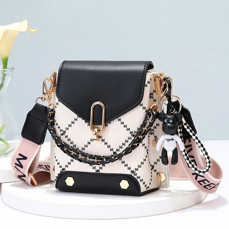 Soft Leather Chain Bucket Crossbody Underarm Bag