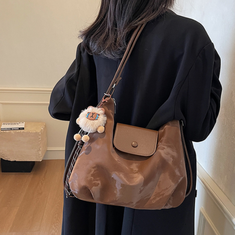 Niche Commuter Shoulder Bag