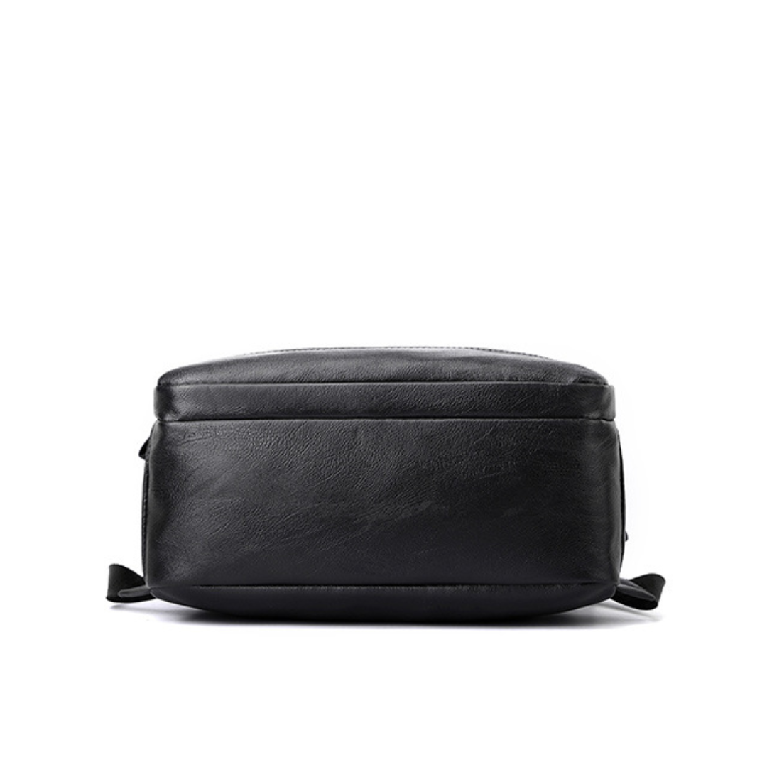 Large Capacity Men's Fashion Leather Travel Backpack