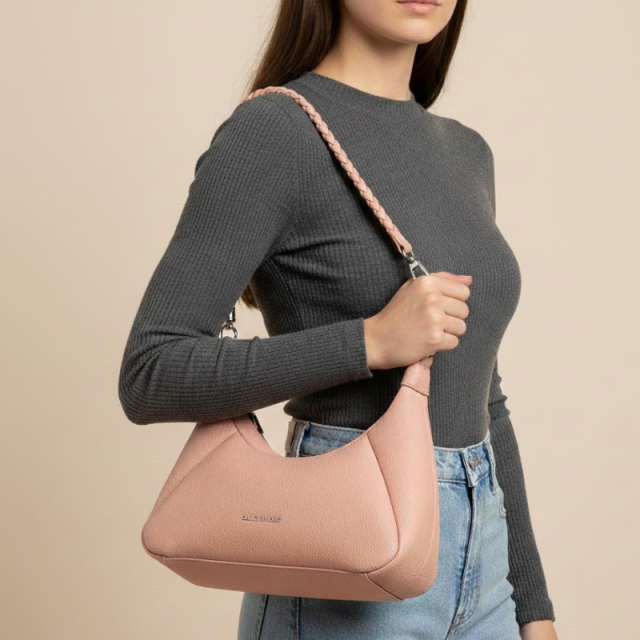 High-End Versatile Fashion Shoulder Bag