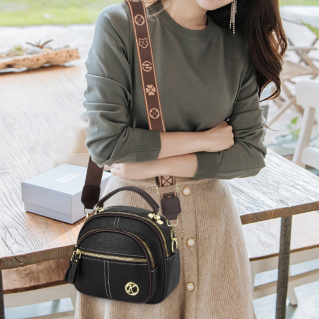 Elegant Everyday Crossbody Bag for Women