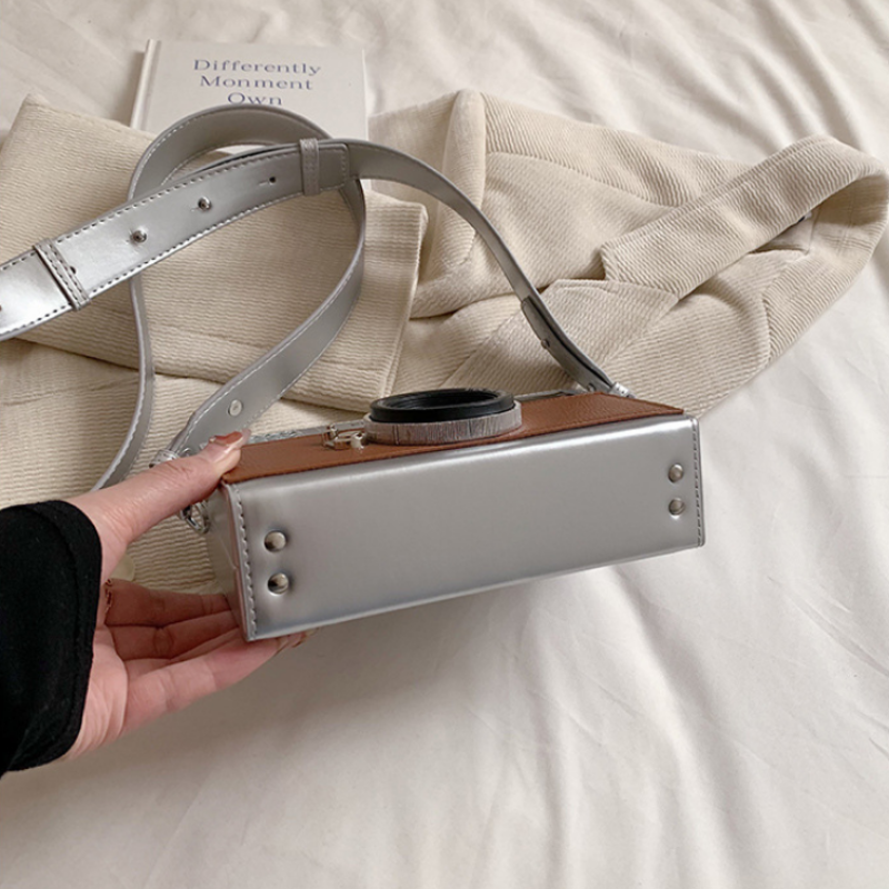 Luna Camera Handbag