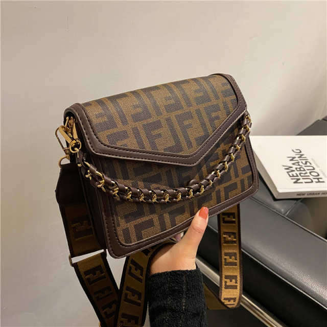 Women's Retro Shoulder Bag