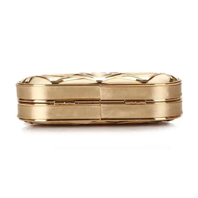 Minimalistic Metal Detail Clutch