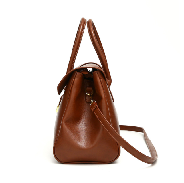 Retro Leather Large Capacity Handbag