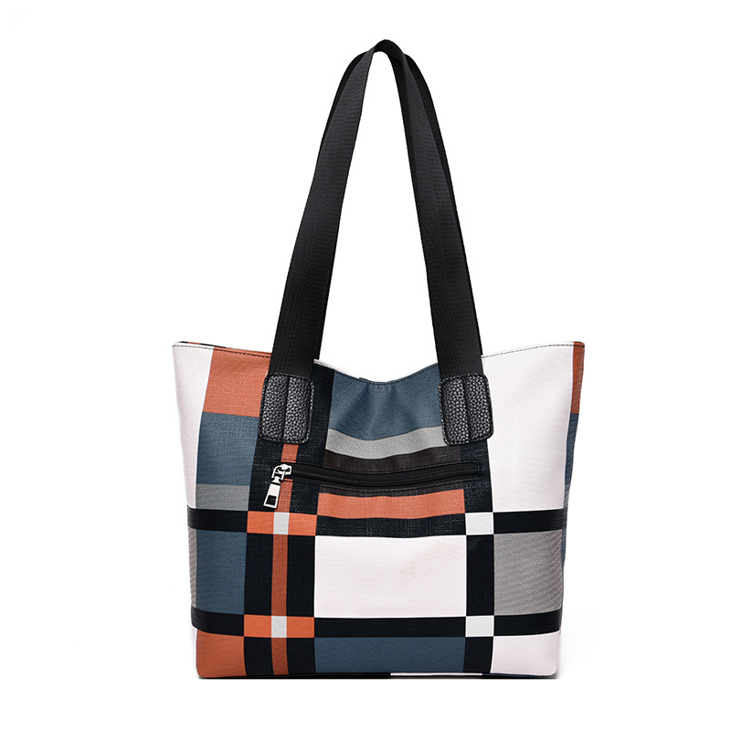 Chic Plaid Pattern Shoulder Bag