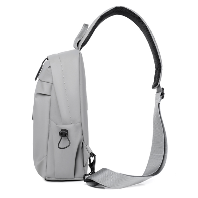 Men's Large Capacity Polyester Travel Chest Bag
