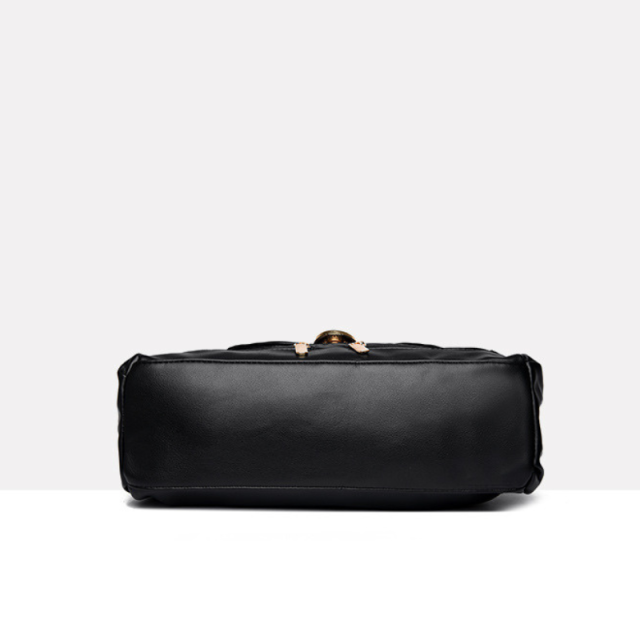 Elegant Pleated Shoulder Bag For Women