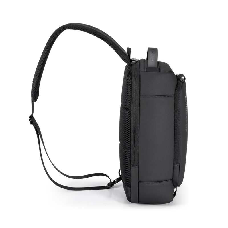 Men’s Large Capacity Splash Proof Crossbody Bag