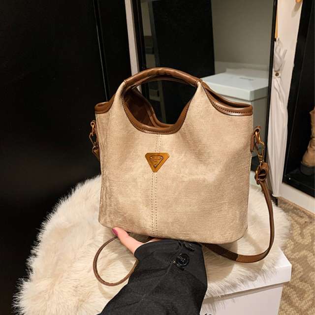 Premium Vintage Inspired Handbag with Contrast Trim