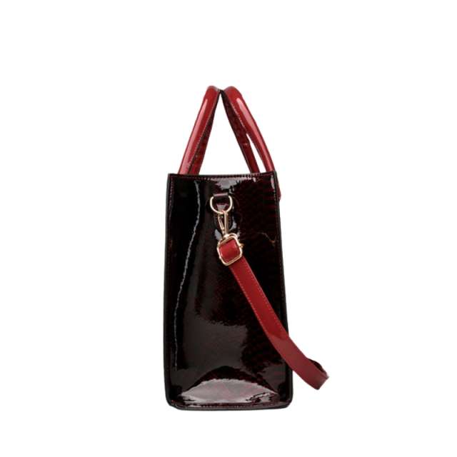 Elegant Textured Handbag with Structured Design