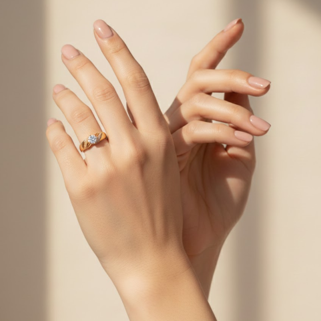 Eterna Lumière Zirconia Wedding Ring