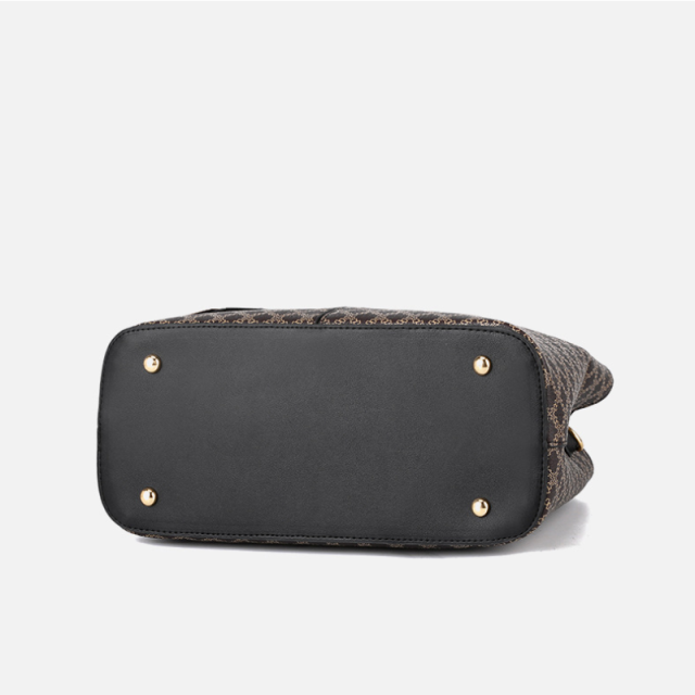 1Trendy Simple Retro Printed Handbag