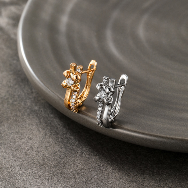 Elegant Zircon Flower Earrings