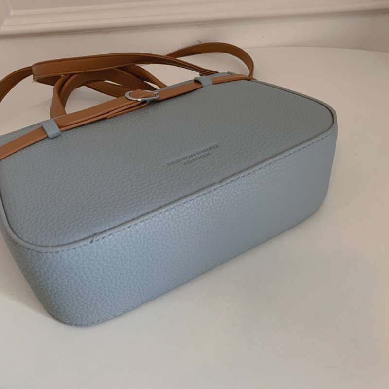 Chic Avenue Women’s Handbag