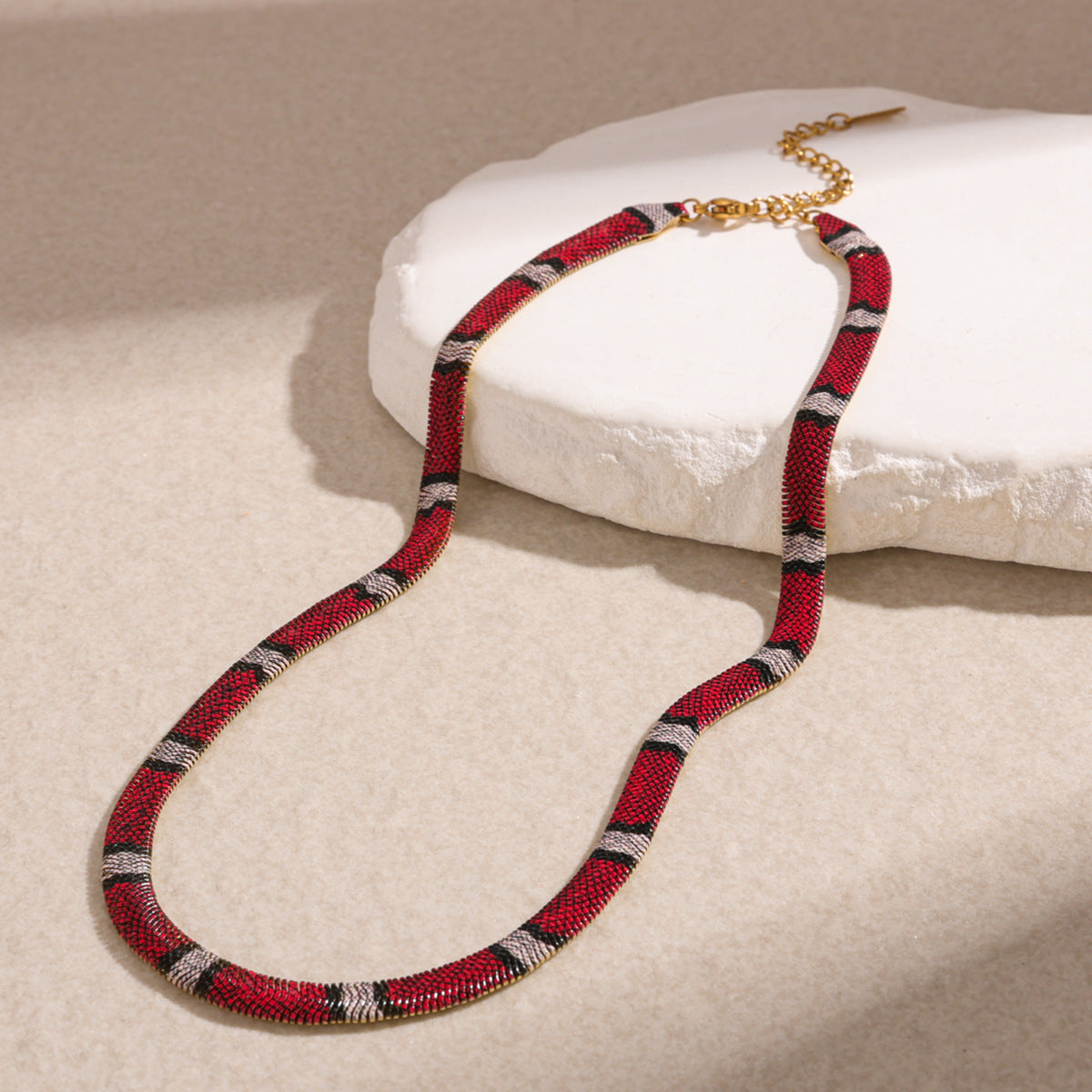 Crimson Snake-Pattern Mesh Necklace