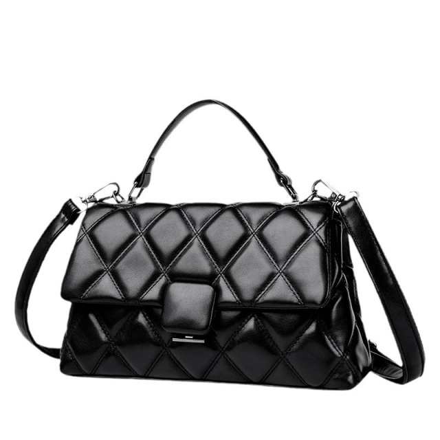 Elegant Quilted Flap Handbag with Crossbody Strap