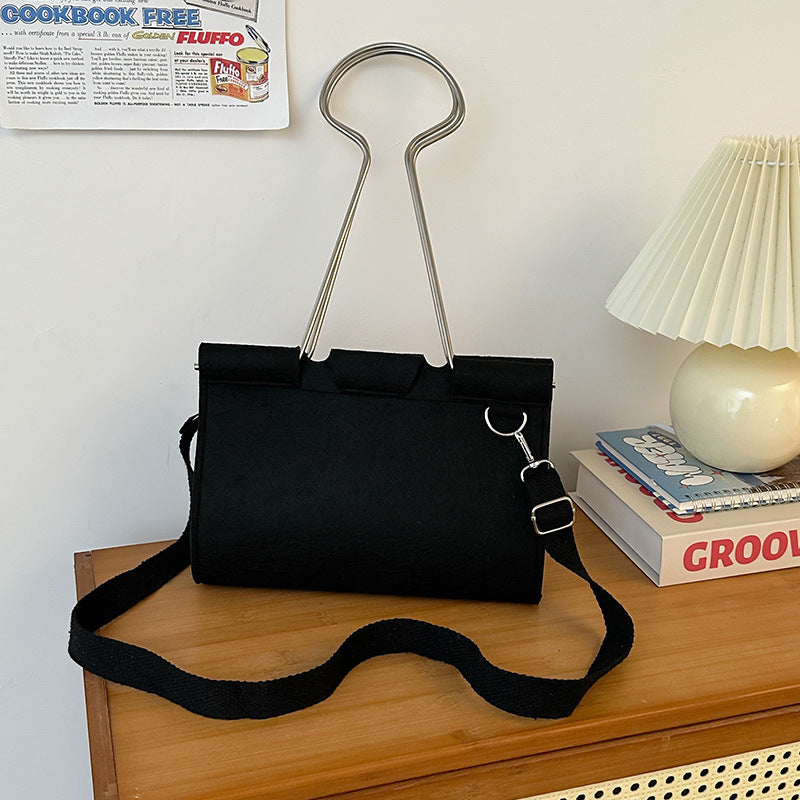 Avery Binder Shoulder Bag