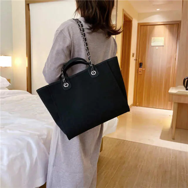 Portable High-capacity Chain Bag Fashion