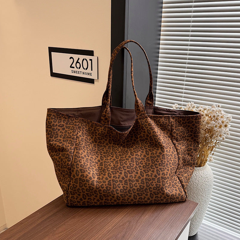 Leopard Canvas Women’s Travel Tote Bag