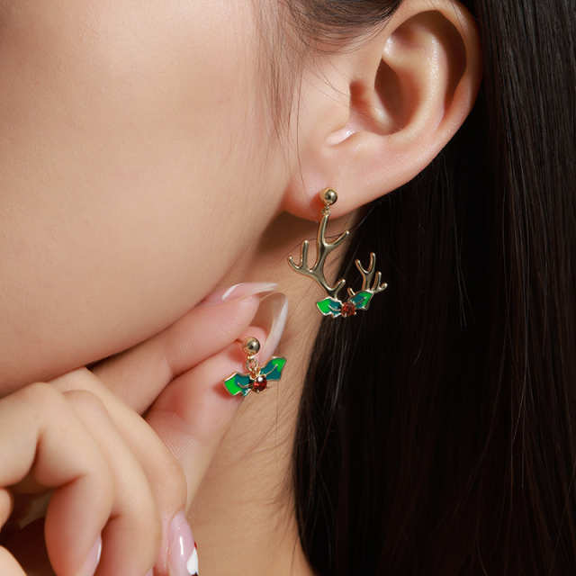 Asymmetric Green Bowknot Reindeer Earrings
