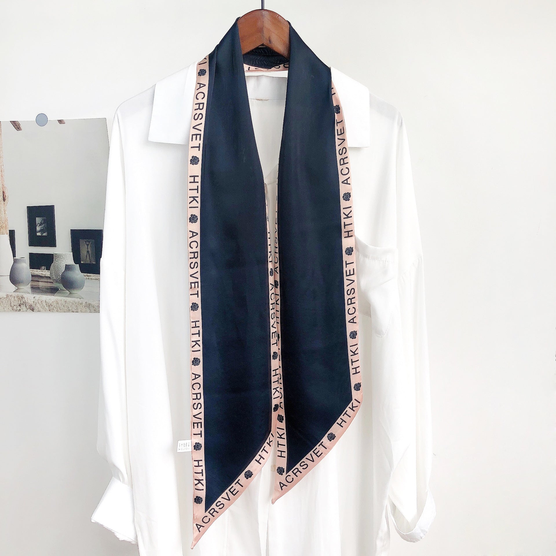 The Signature Twilly Scarf