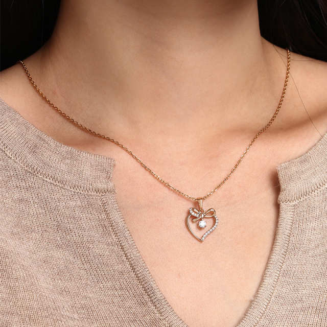 Coeur Niche Heart Necklace