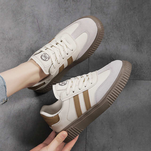 Women’s Retro Thick-Sole Sporty Sneakers