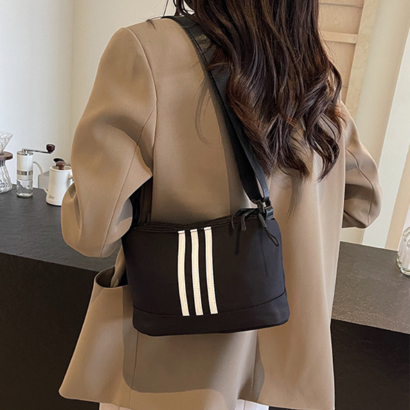 Layer Trend Shoulder Bag
