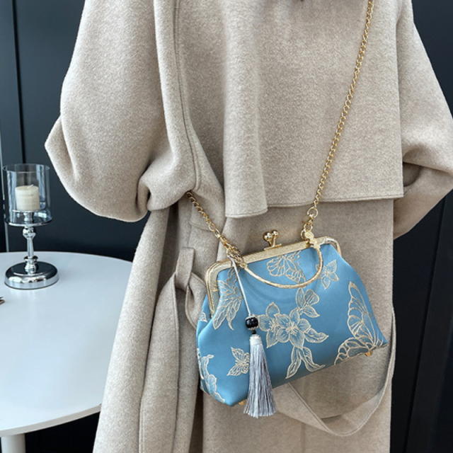 Flutter Grace Butterfly Clutch