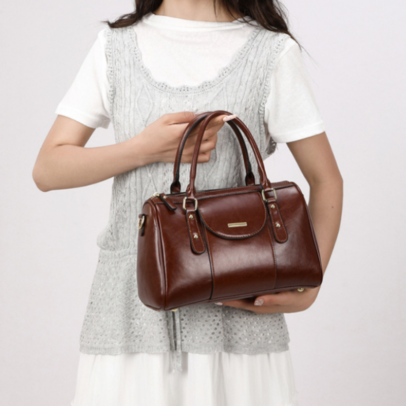 Vintage Heritage Oil Leather Handbag