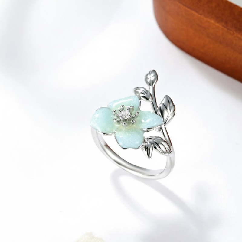 Four Leaf Oil Drop Ring