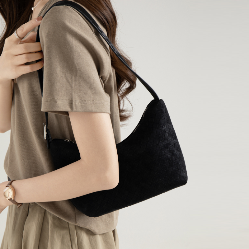 Luna Weave Shoulder Bag