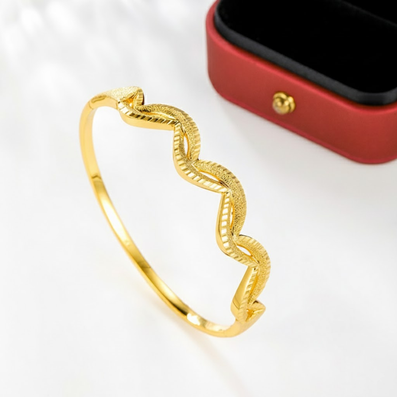 Minimalist Gold Plated Luxury Bracelet